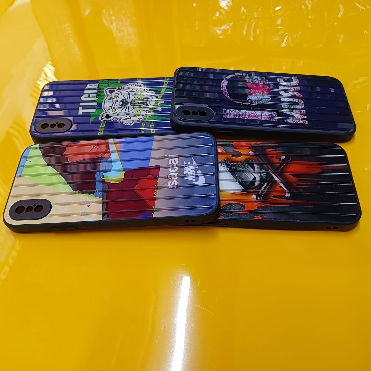 Glossy Lined Back Rubber Covers For Iphone