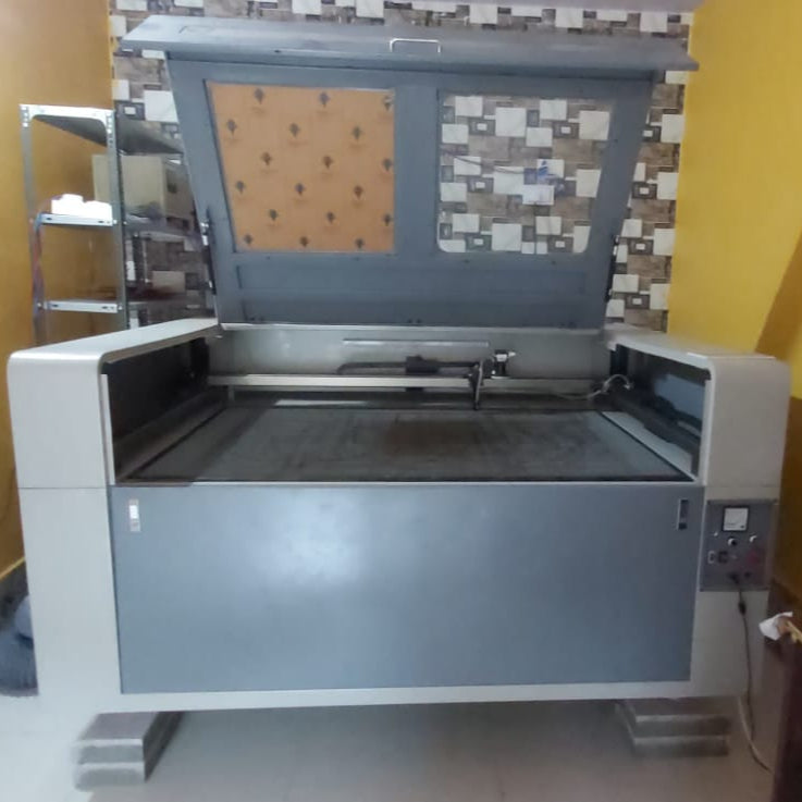 Small Size 60w/ 80w High-Precision CO2 Laser Cutting Machine for MDF and Acrylic