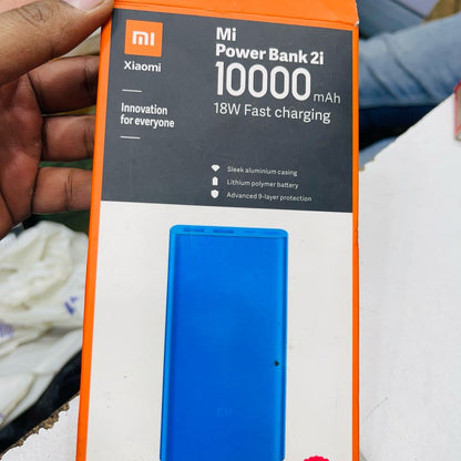 Mi Power Bank 3i with a 20000mAh/ 10000mAh capacity and 18W fast charging