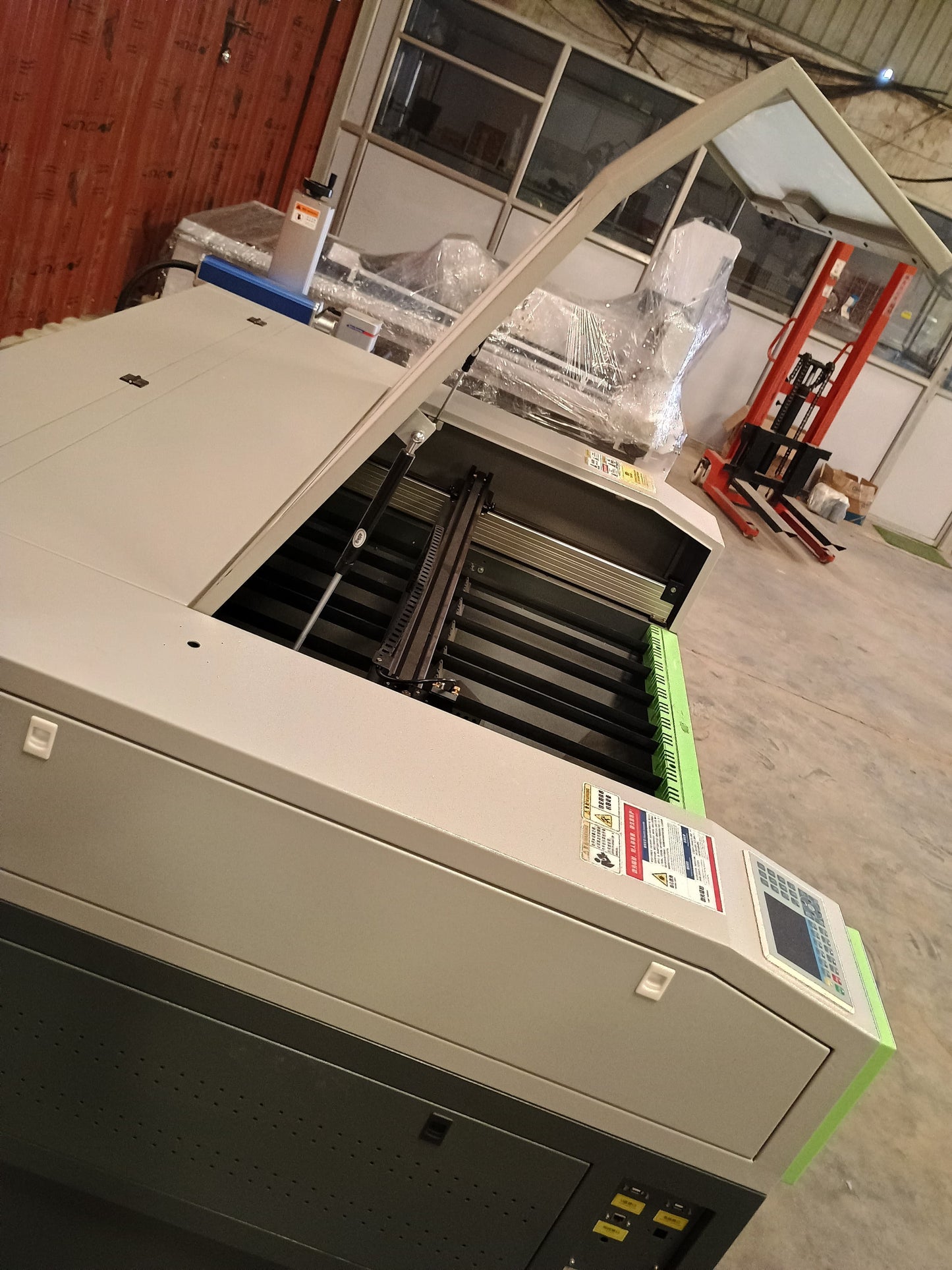 High-Precision CO2 Laser Cutting Machine for MDF and Acrylic