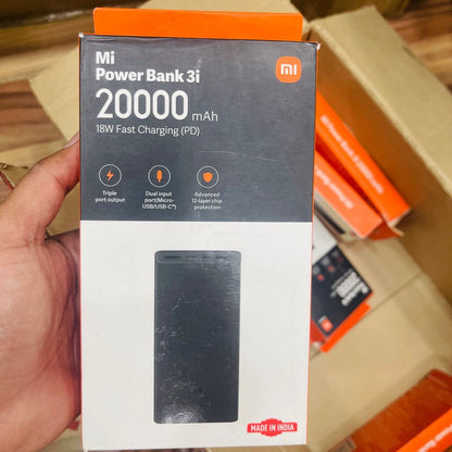 Mi Power Bank 3i with a 20000mAh/ 10000mAh capacity and 18W fast charging