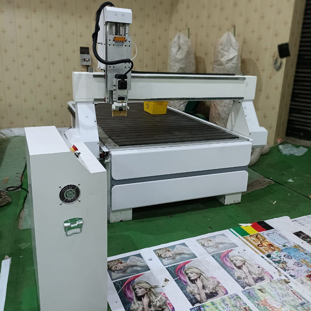 High-Precision CNC Router Machine for Wood, MDF, and Acrylic Design And Cutting